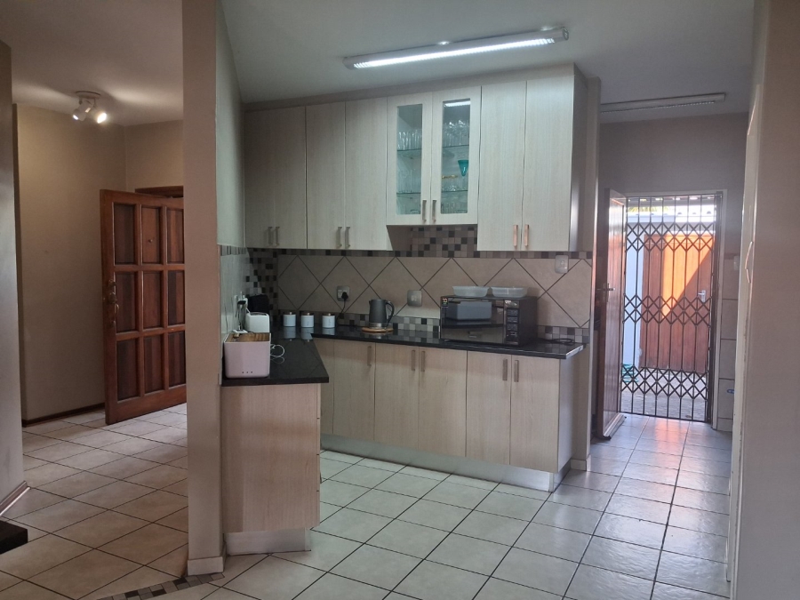 To Let 3 Bedroom Property for Rent in Pentagon Park Free State